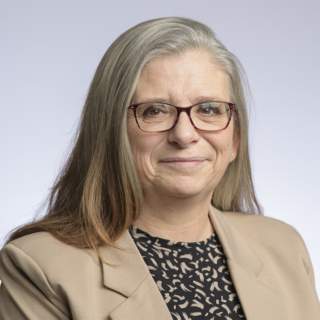 Louise Knight